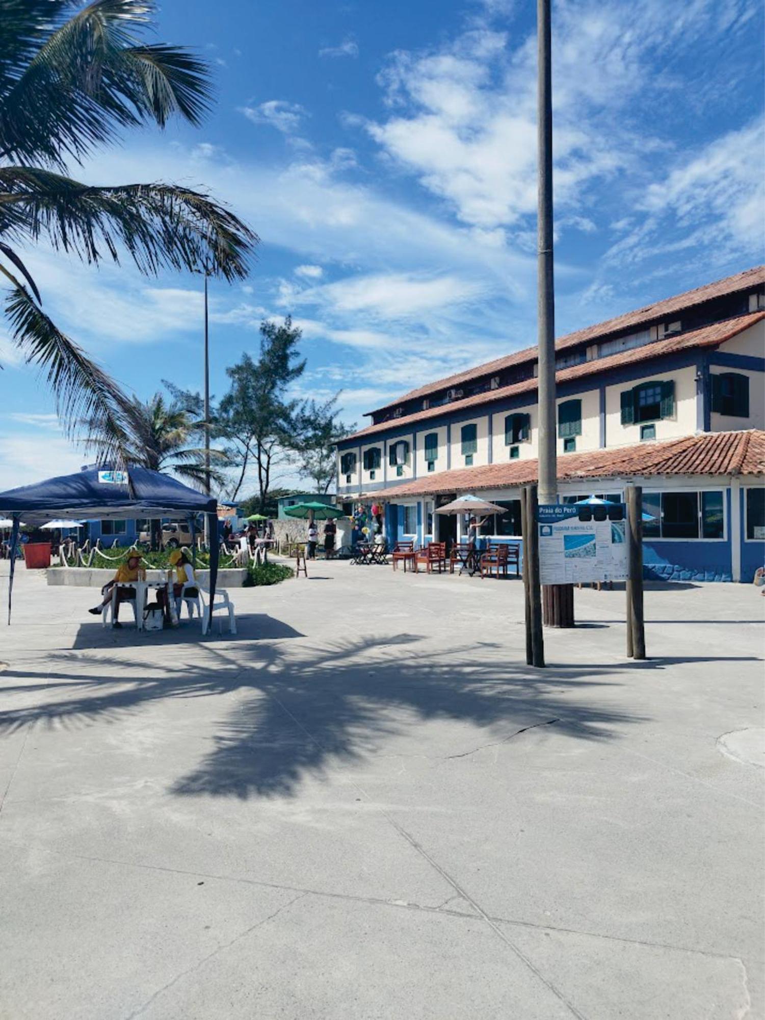 Apartamento Da Janela Maravilhe-se Com A Vista! Apto Tipo Flat, Do Pero, Pe Na Areia, Piscina, Wi Fi Cabo Frio